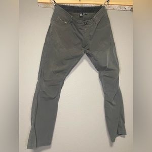 Kuhl 38x32 gun metal side zip